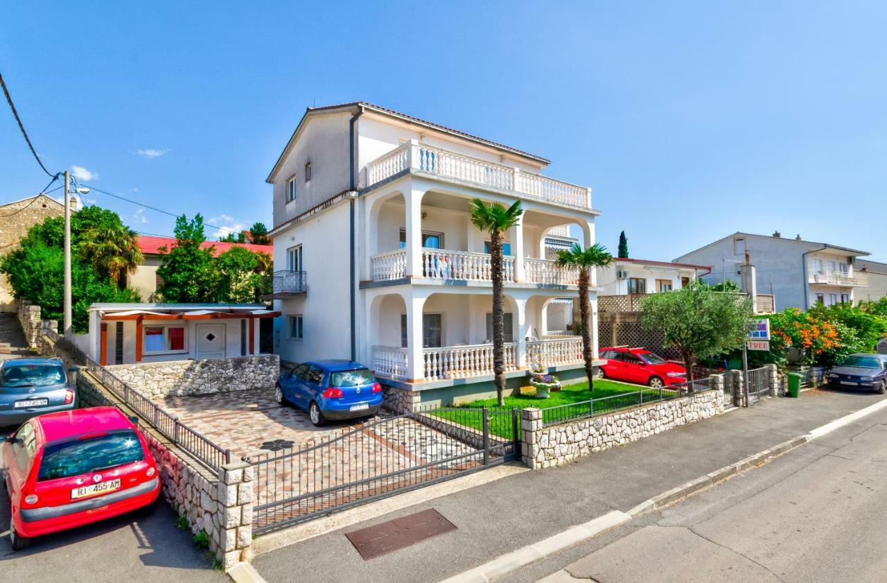 Apartments Vukovic Selce Exterior photo